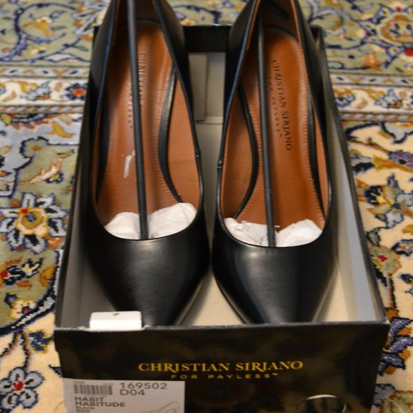 Black Heels - Picture 1 of 8